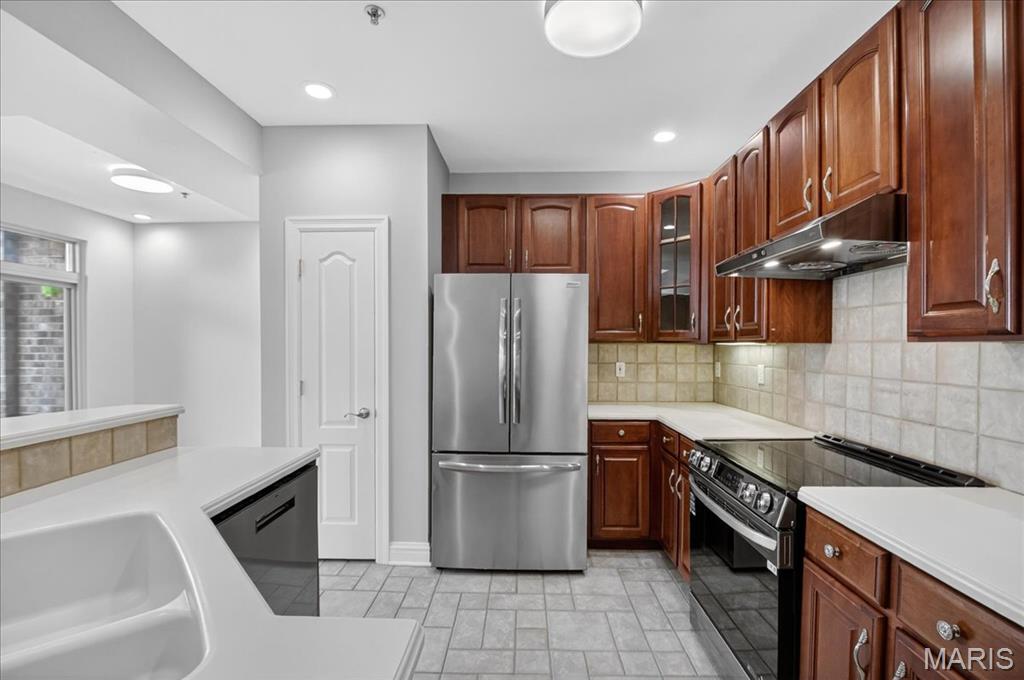 Missouri 63130, United States, 2 Bedrooms Bedrooms, ,2 BathroomsBathrooms,Residential,Coming Soon,178315