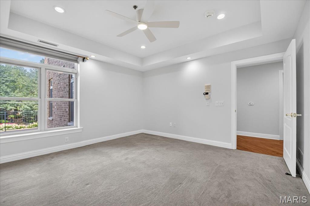 Missouri 63130, United States, 2 Bedrooms Bedrooms, ,2 BathroomsBathrooms,Residential,Coming Soon,178315