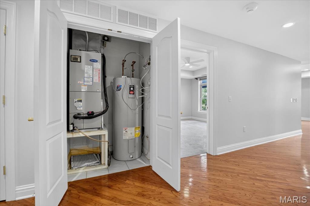 Missouri 63130, United States, 2 Bedrooms Bedrooms, ,2 BathroomsBathrooms,Residential,Coming Soon,178315