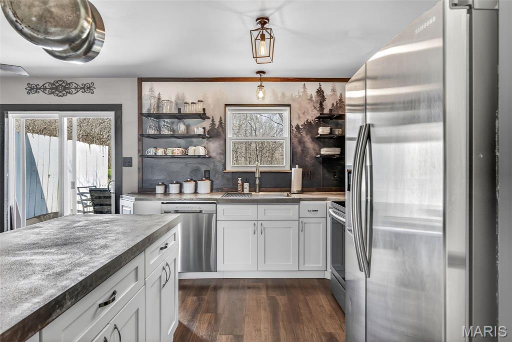 Montebello Woods 01 - Residential