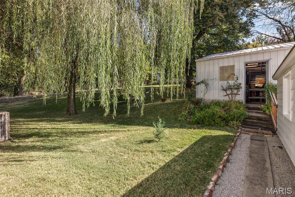 Collinsville, Illinois 62234, United States, 3 Bedrooms Bedrooms, ,1 BathroomBathrooms,Residential,Coming Soon,224962