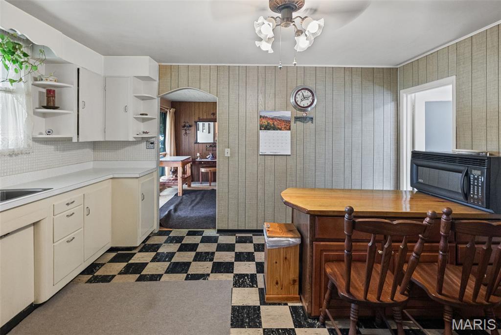 Collinsville, Illinois 62234, United States, 3 Bedrooms Bedrooms, ,1 BathroomBathrooms,Residential,Coming Soon,224962