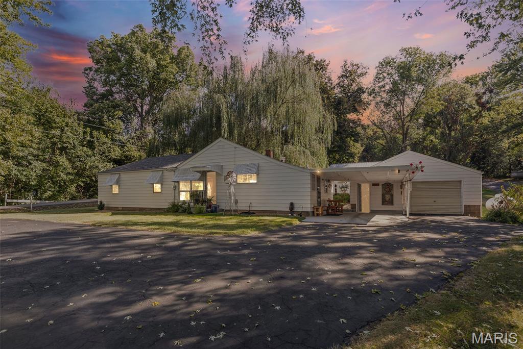 Collinsville, Illinois 62234, United States, 3 Bedrooms Bedrooms, ,1 BathroomBathrooms,Residential,Coming Soon,224962