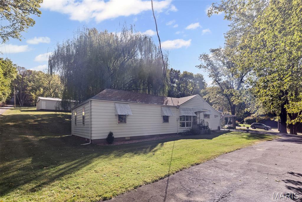 Collinsville, Illinois 62234, United States, 3 Bedrooms Bedrooms, ,1 BathroomBathrooms,Residential,Coming Soon,224962