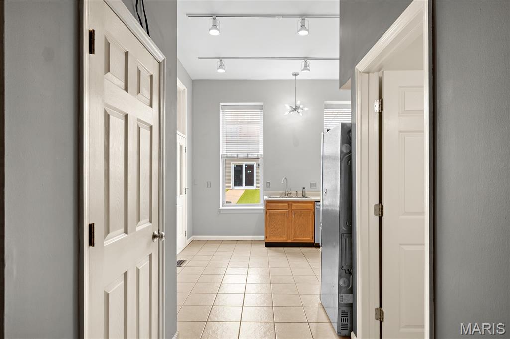 Lynch Add - Residential