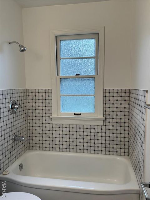 Tiny photo for 8 Oakwood Avenue, Webster Groves, MO 63119 (MLS # 25063878)