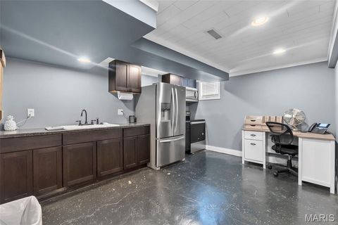 Tiny photo for 1917 William Street, Cape Girardeau, MO 63703 (MLS # 26018566)