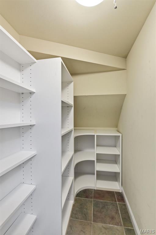 Brentwood Forest Condo Ph Three - Residential