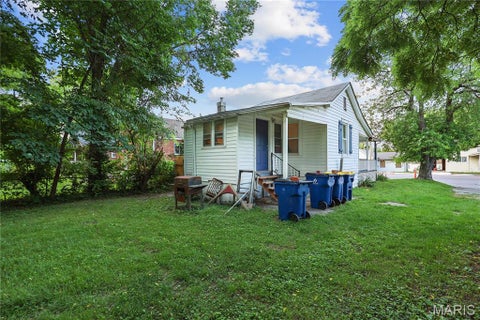 Tiny photo for 3915 N Hanley Road, St Louis, MO 63121 (MLS # 26036427)