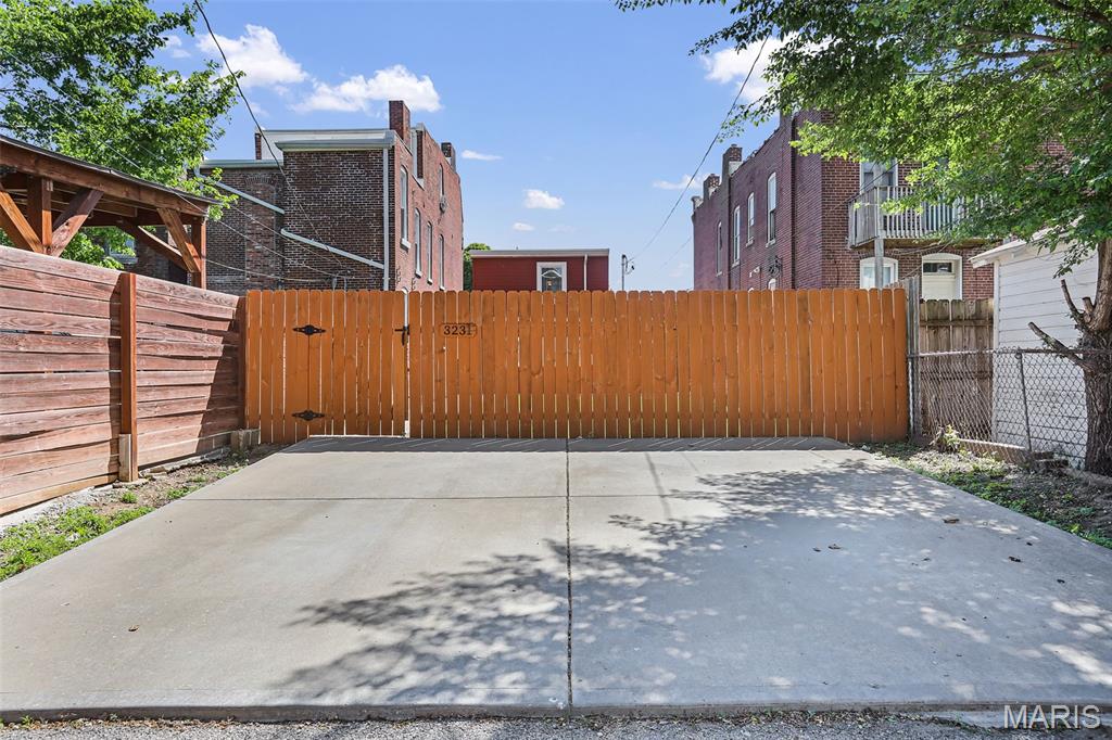 Cherokee Place - Residential