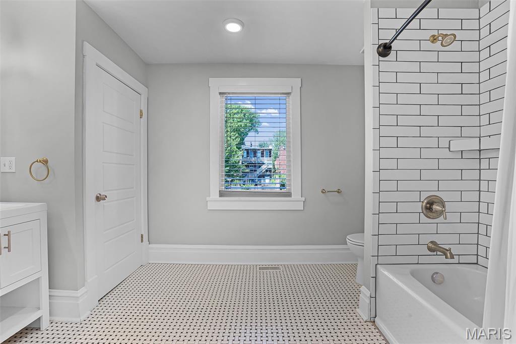 Cherokee Place - Residential
