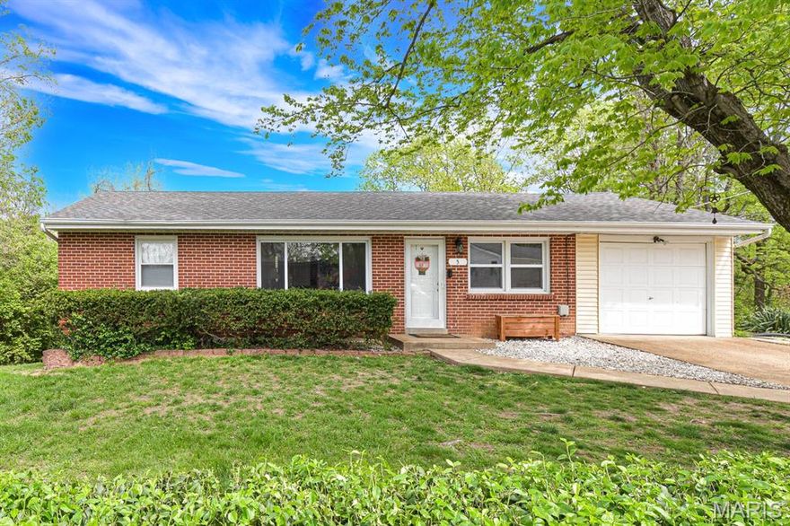 Welcome home to this charming and move-in ready 3-bedroom, 1-bath property tucked away on a quiet private street in desirable Fenton. This well-maintained home offers the perfect blend of comfort, functionality, and convenience.

Step inside to find a bright eat-in kitchen with plenty of space for everyday dining and gatherings. The main level features three comfortable bedrooms and a full bath, while the finished basement expands your living space with an additional living room area, a bonus sleeping area or bedroom, and ample storage.

Outside, enjoy some peace and quiet designed for a relaxing evening—along with extra parking for guests or multiple vehicles. The private street adds an extra layer of peace and privacy rarely found at this price point.

Whether you're a first-time buyer or looking to downsize without sacrificing space, this home checks all the boxes. Schedule your showing today!