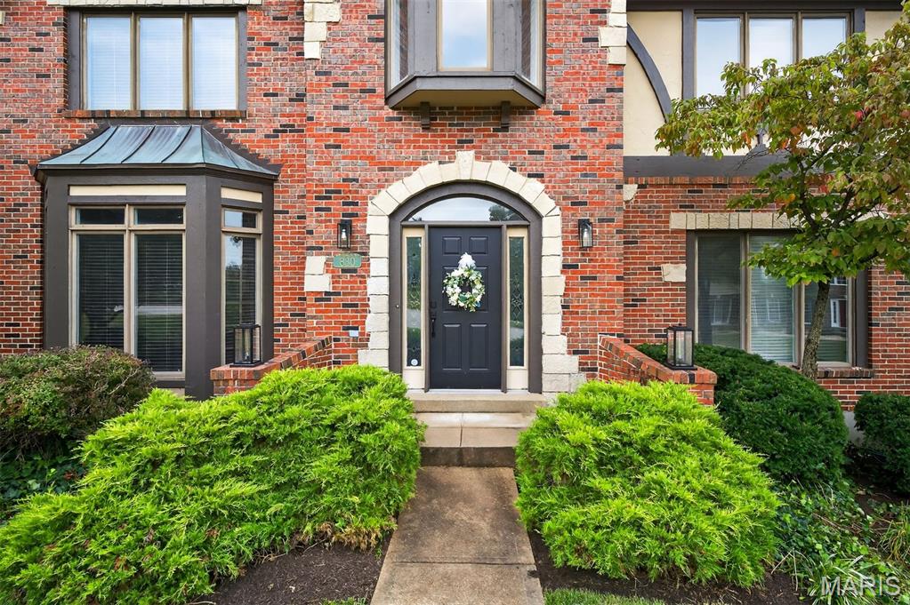 830 Courtwood Lane