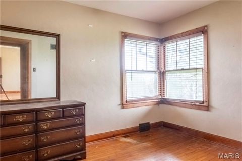 Tiny photo for 21061 Pike 307, Bowling Green, MO 63334 (MLS # 26023133)