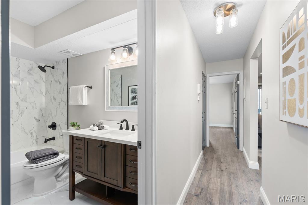 Parkside Condo - Residential