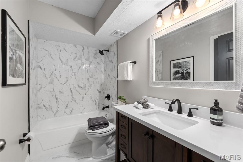 Parkside Condo - Residential