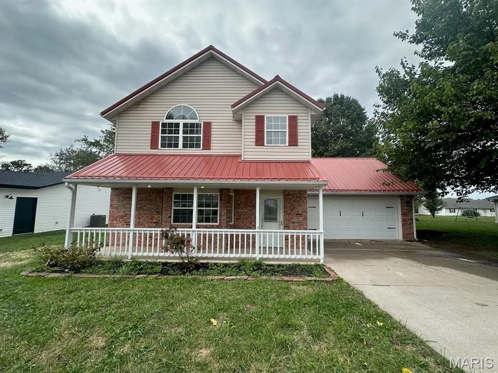 Photo of 612 York Street, Crocker, MO 65452 (MLS # 25070797)