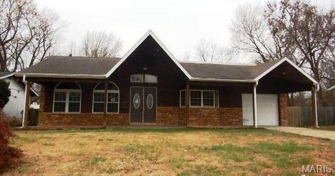 630 Lamplight Lane Hazelwood MO 63042