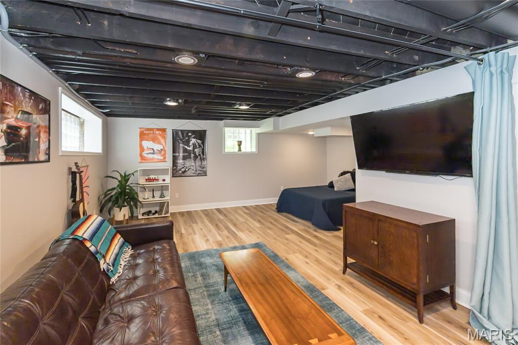 Hi Pointe/DeMun - Residential