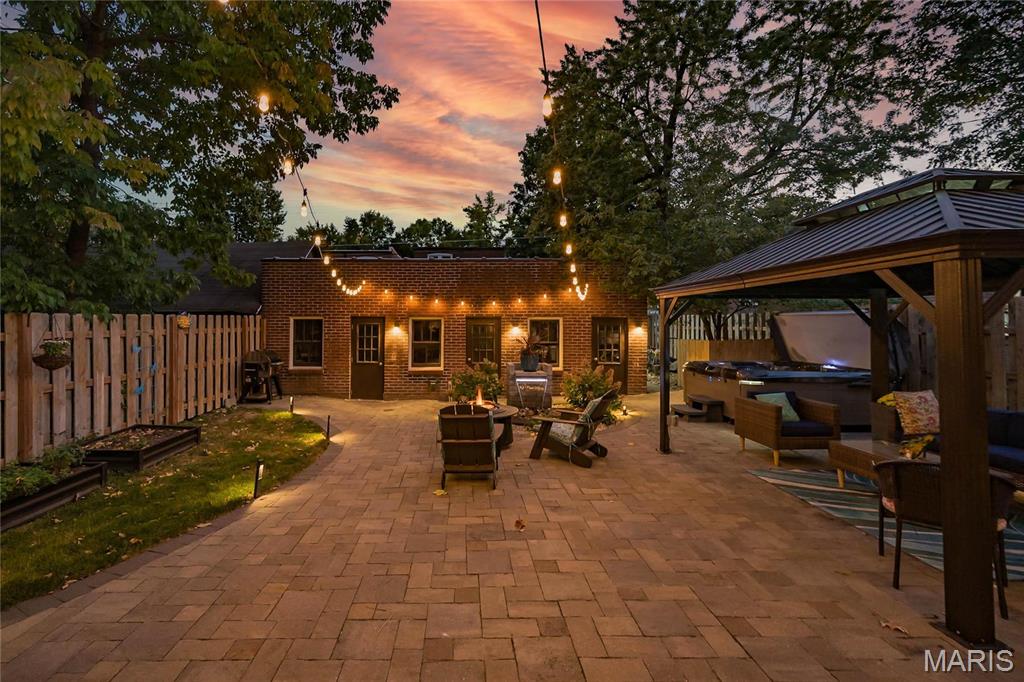 Hi Pointe/DeMun - Residential