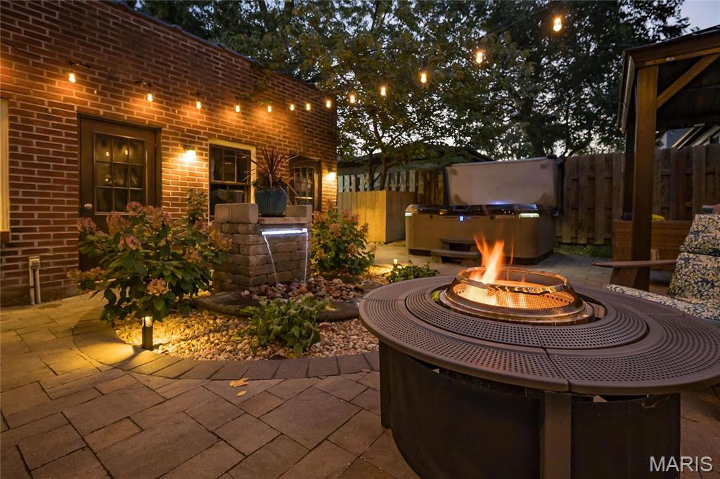 Hi Pointe/DeMun - Residential