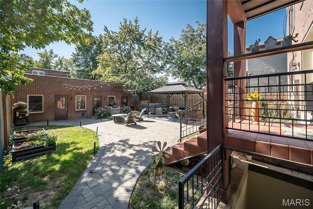 Hi Pointe/DeMun - Residential