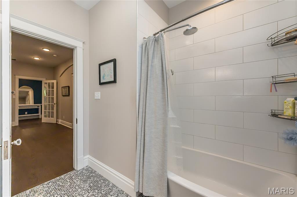 Hi Pointe/DeMun - Residential