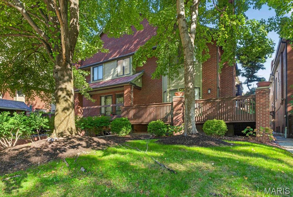 4453 West Pine Boulevard 1