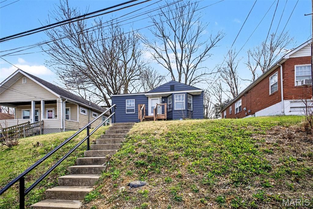 Photo of 7030 Emma Avenue, St Louis, MO 63136 (MLS # 26019577)