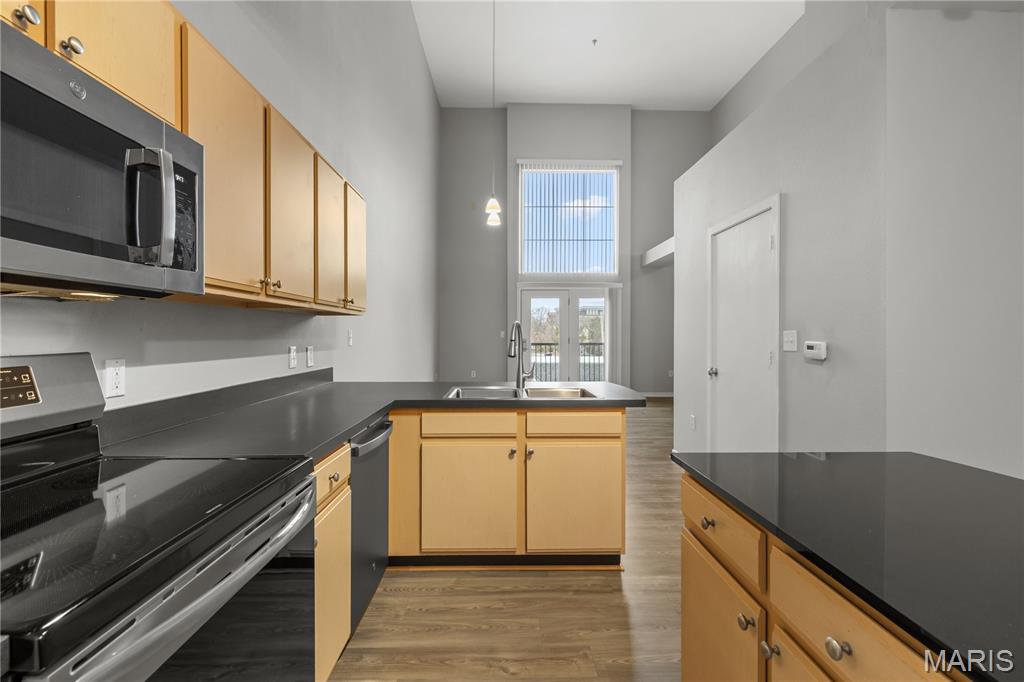 200 S Kirkwood Road 320