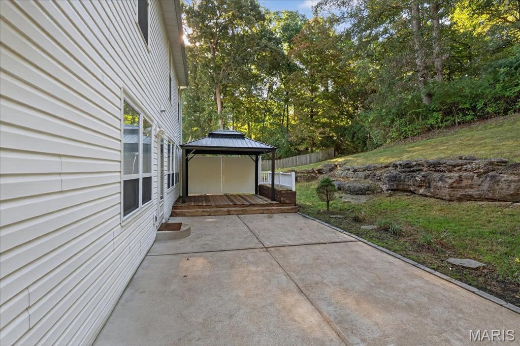 Fenton, Missouri 63026, United States, 4 Bedrooms Bedrooms, ,3 BathroomsBathrooms,Residential,Coming Soon,215789