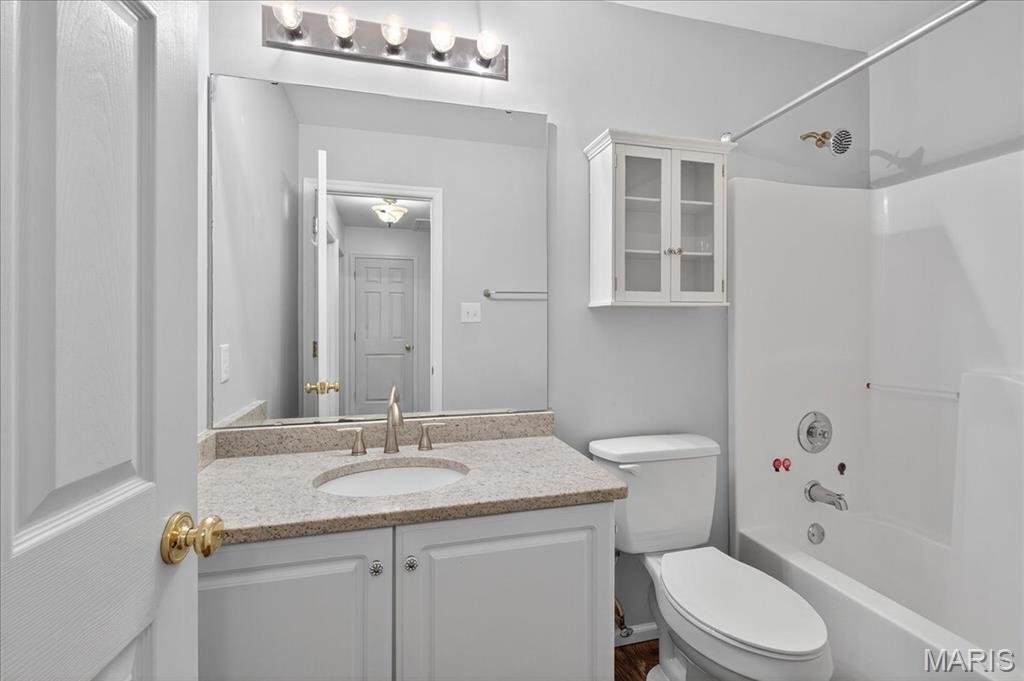 Fenton, Missouri 63026, United States, 4 Bedrooms Bedrooms, ,3 BathroomsBathrooms,Residential,Coming Soon,215789