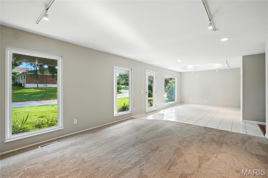 Bellerive Estates 2nd Add Nine - Residential