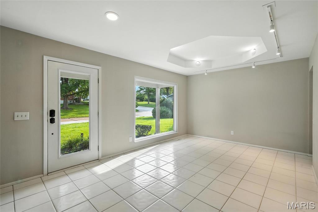 Bellerive Estates 2nd Add Nine - Residential