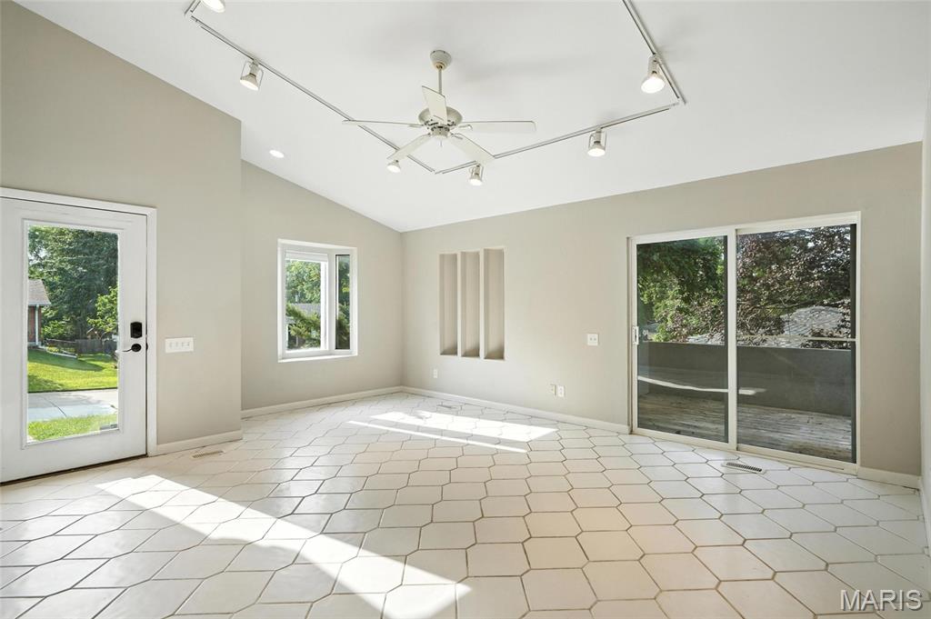 Bellerive Estates 2nd Add Nine - Residential