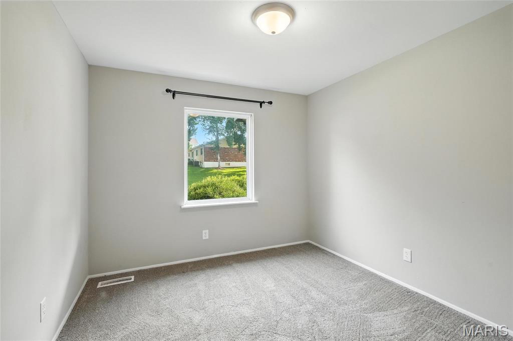 Bellerive Estates 2nd Add Nine - Residential