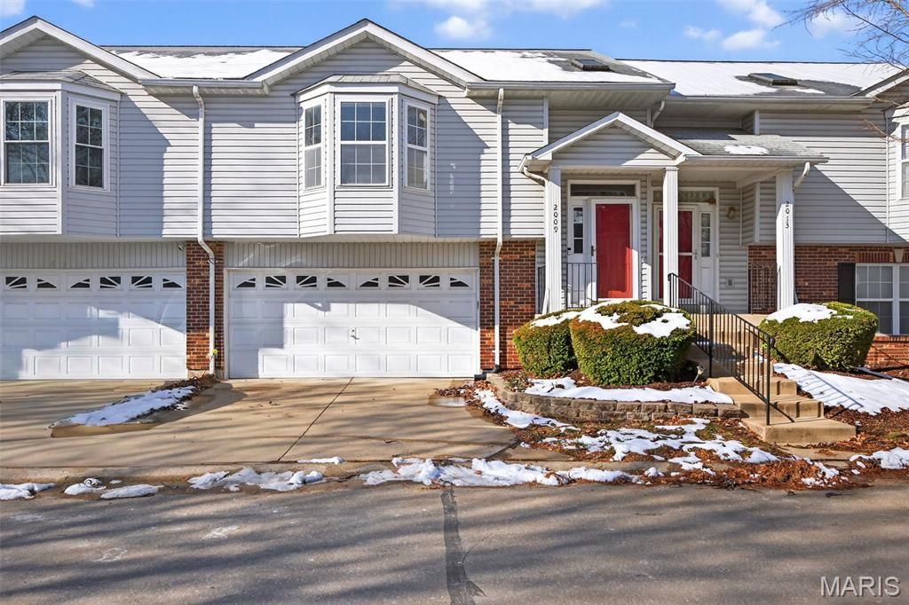 Photo of 2009 Belltower Drive #B, St Peters, MO 63376 (MLS # 25079798)