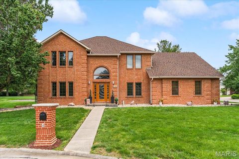 Photo of 4 Red Cedar Court, Belleville, IL 62220 (MLS # 26025738)