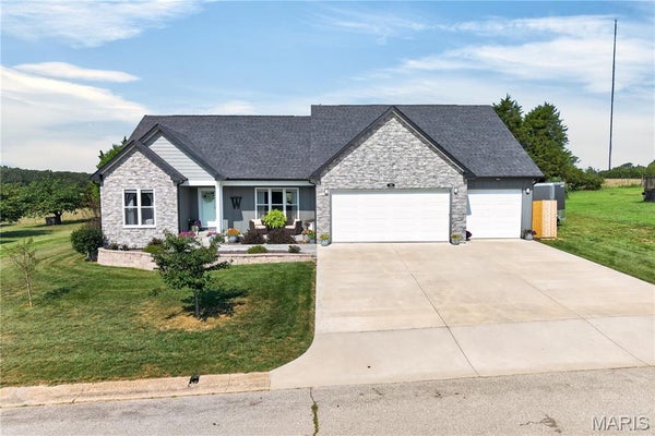 13 WESTWOOD DR, SALEM, MO 65560 - Image d7e89d7efa2dc2bb62f60c1d1cf1e244/1586110726