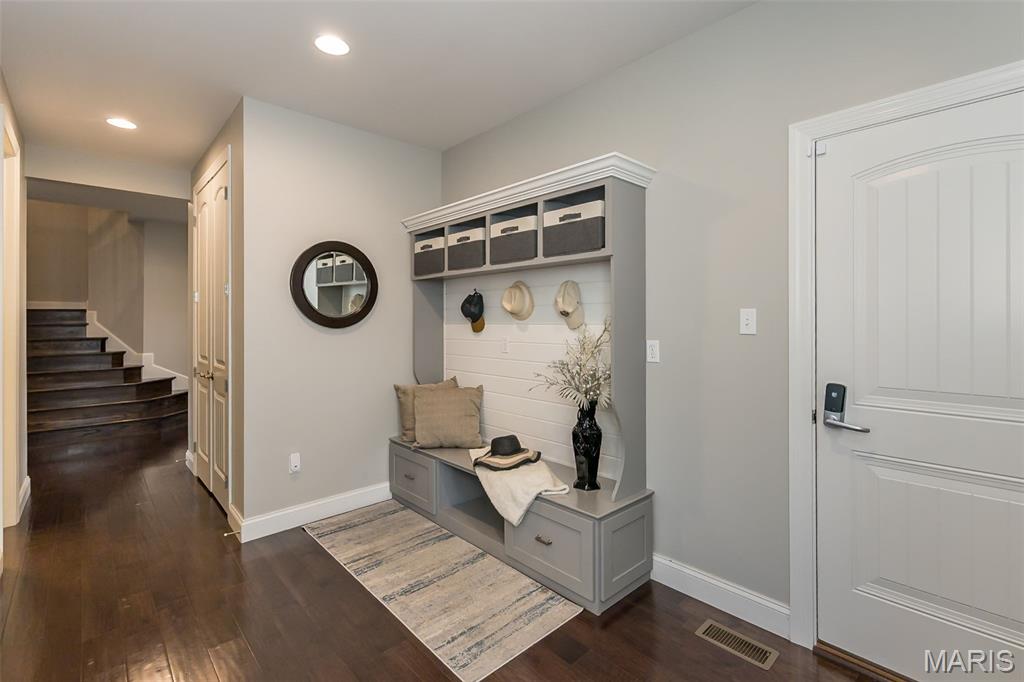 Bur Oaks - Residential