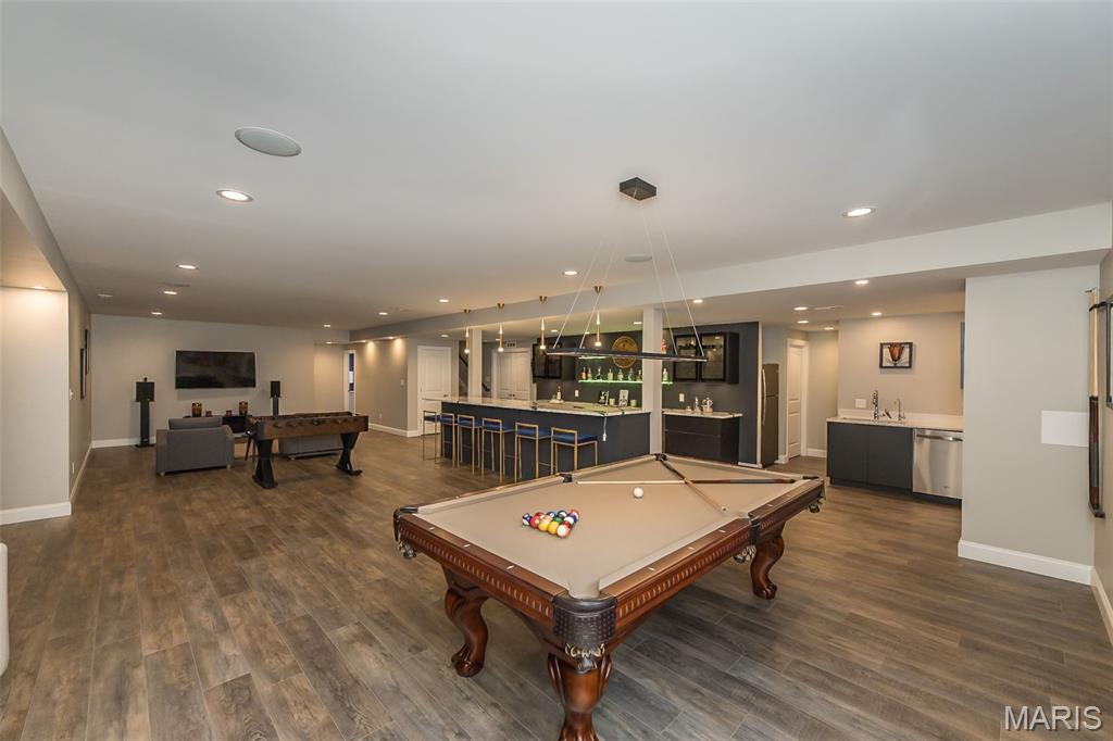 Bur Oaks - Residential