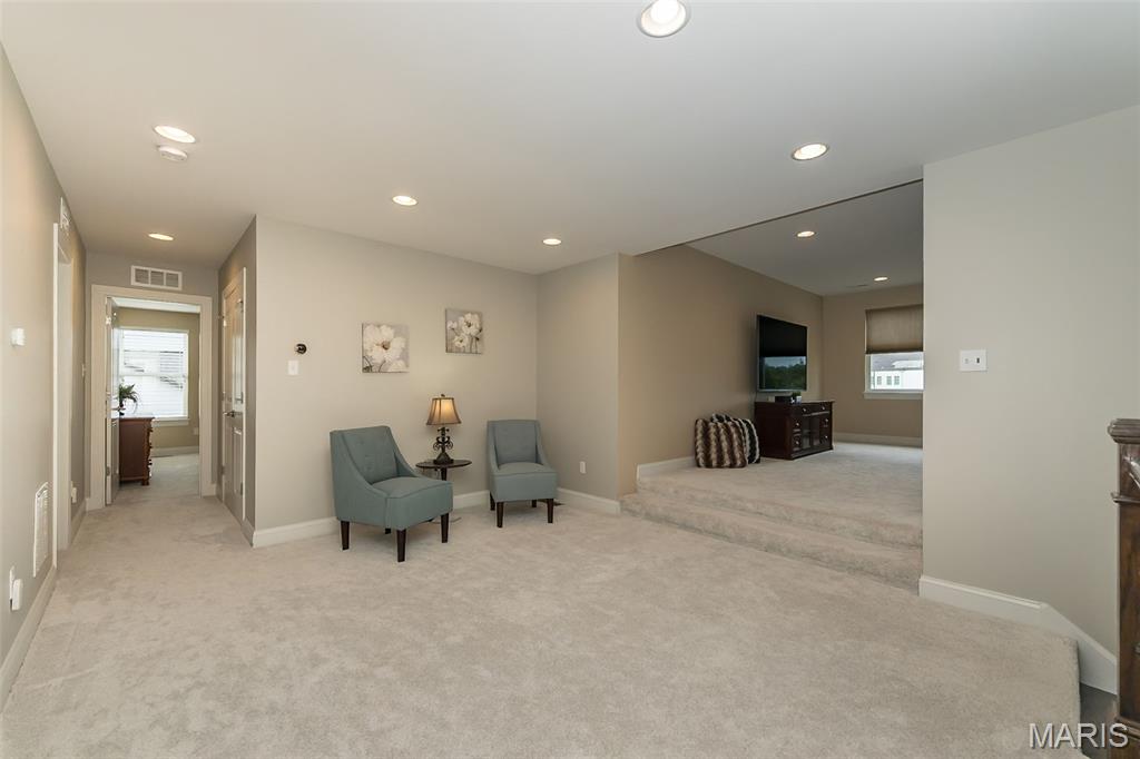 Bur Oaks - Residential