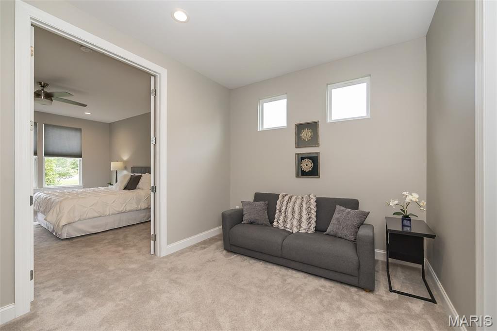 Bur Oaks - Residential