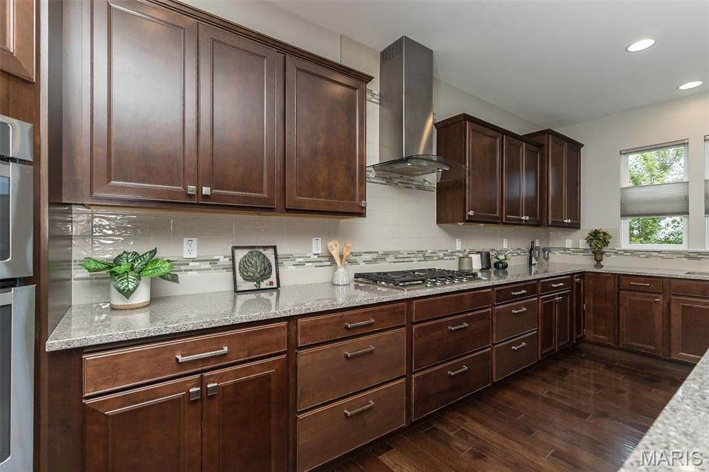 Bur Oaks - Residential