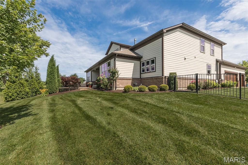 Bur Oaks - Residential