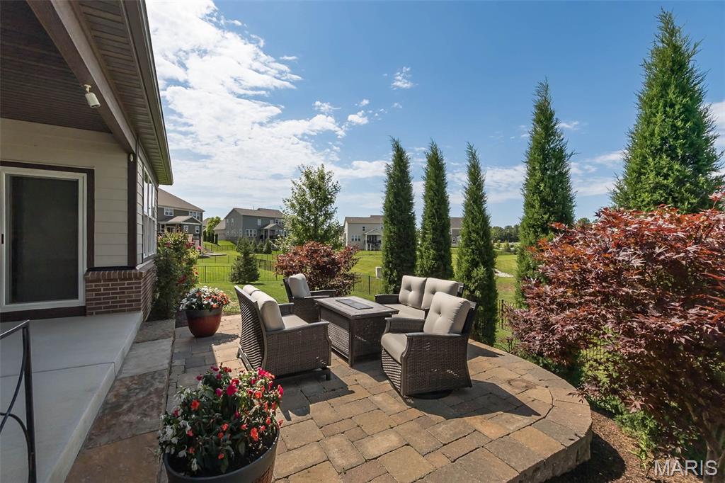 Bur Oaks - Residential