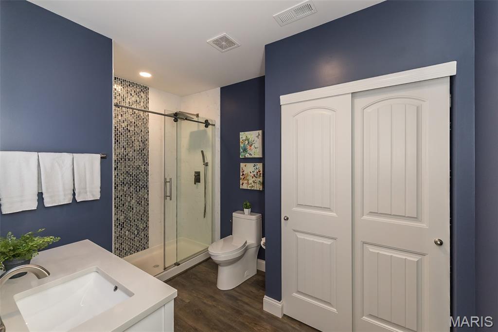 Bur Oaks - Residential