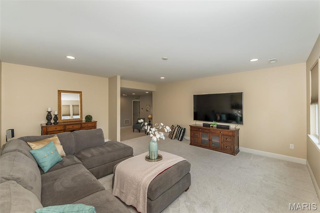 Bur Oaks - Residential