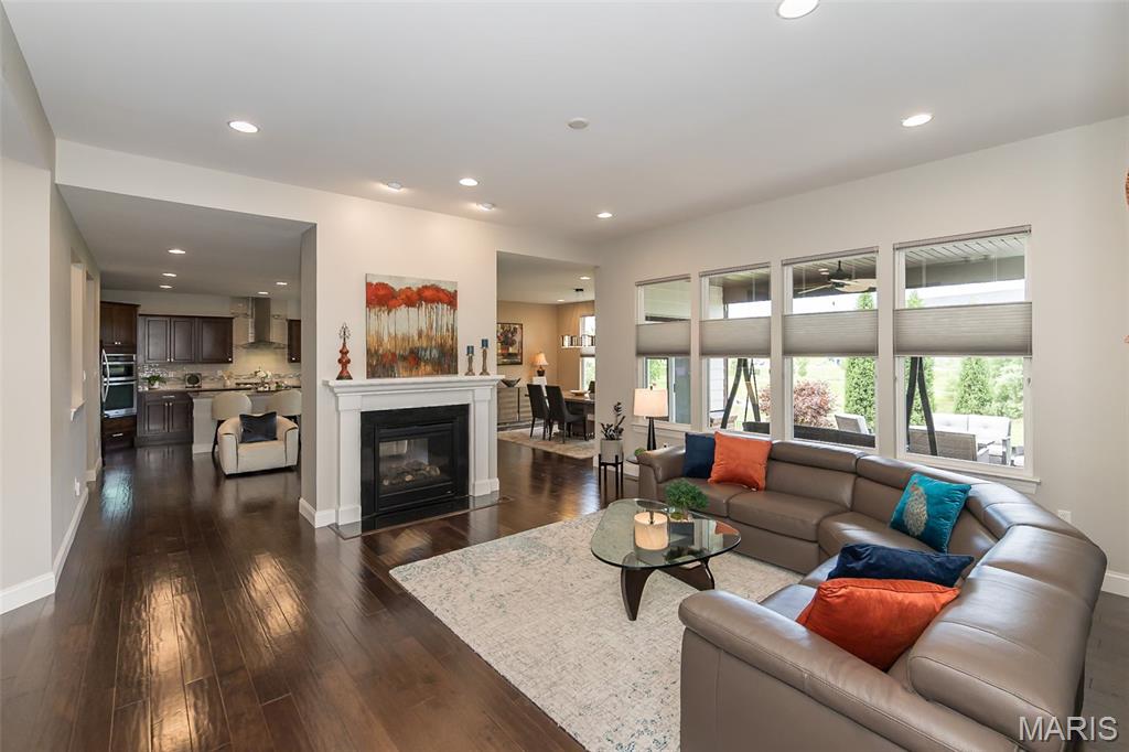 Bur Oaks - Residential