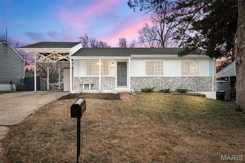 4814 Orange Blossom Lane Hazelwood MO 63042